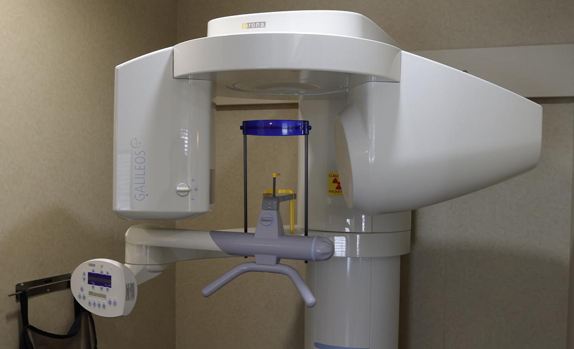 3 D C T cone beam digital x-ray scanner